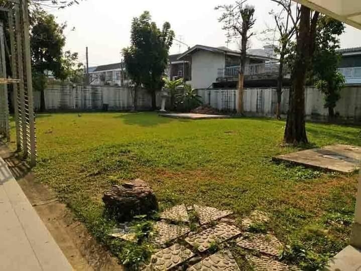 AWW140 ขายที่ดินพร้อมสิ่งปลูกสร้าง #เน้นขายที่ดิน ซอยลาดพร้าว 35 เข้าซอย 100 เมตร